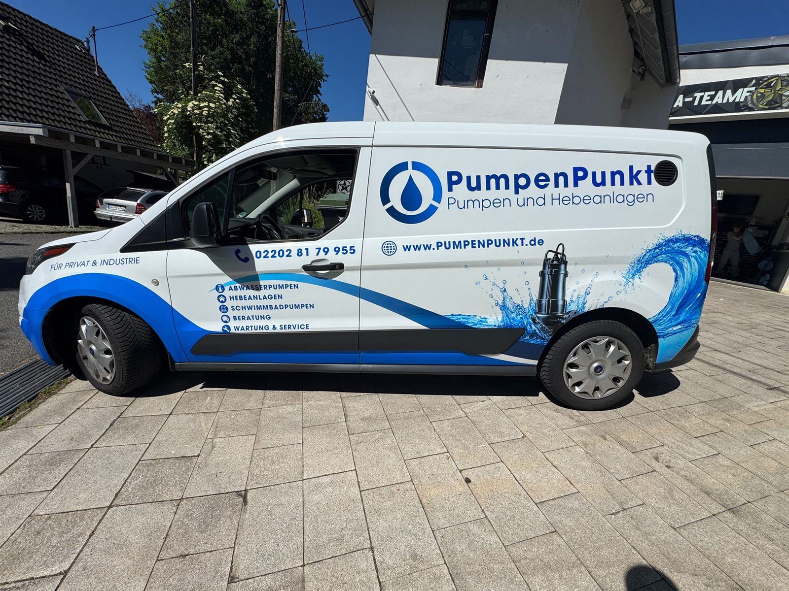 Unser Servicewagen — für Privat & Industrie